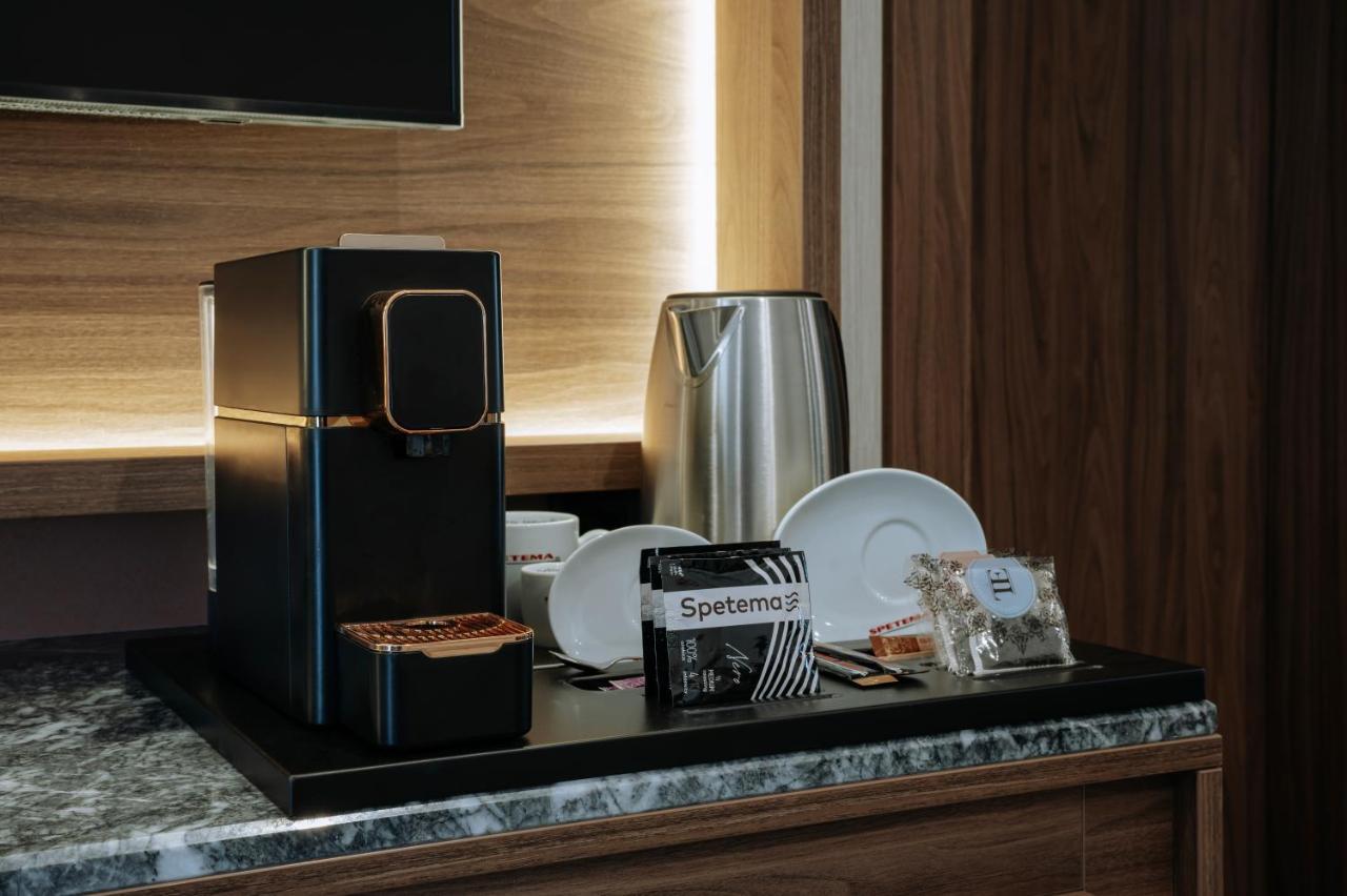 Sante Spa Hotel Welingrad Exterior foto A Nespresso coffee machine in a hotel room